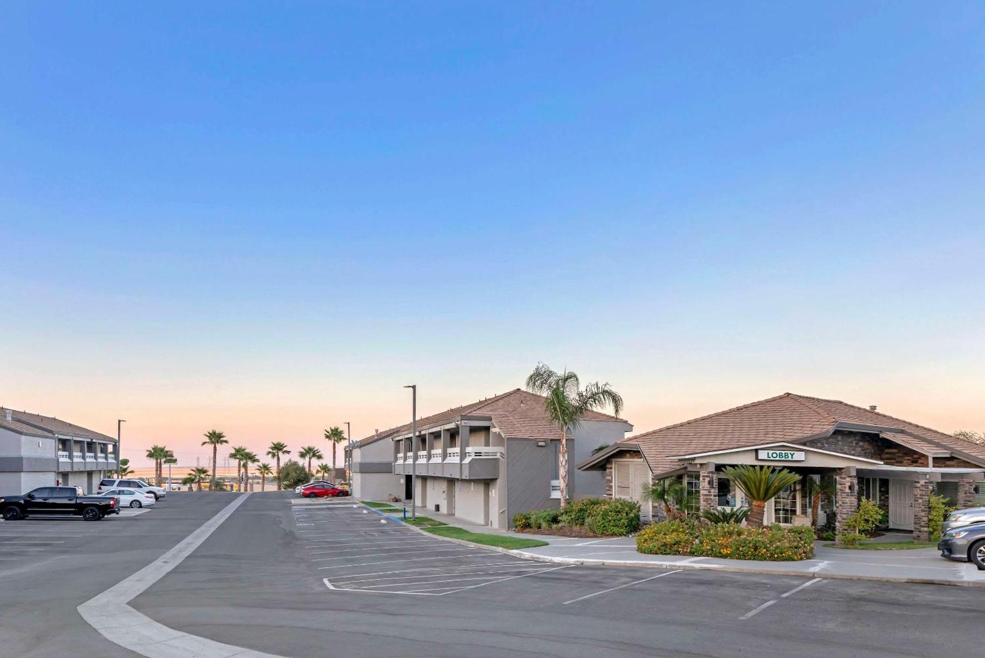Quality Inn Kettleman City Near Hwy 41 Esterno foto